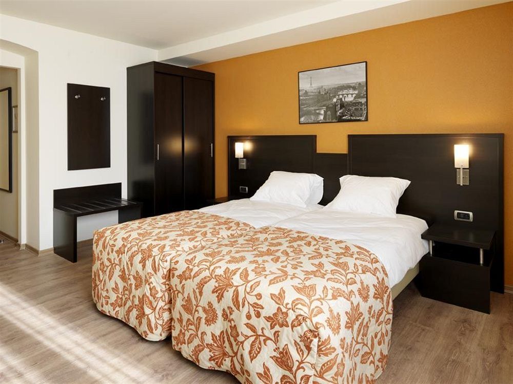 Hotel Tts Temse Exteriér fotografie
